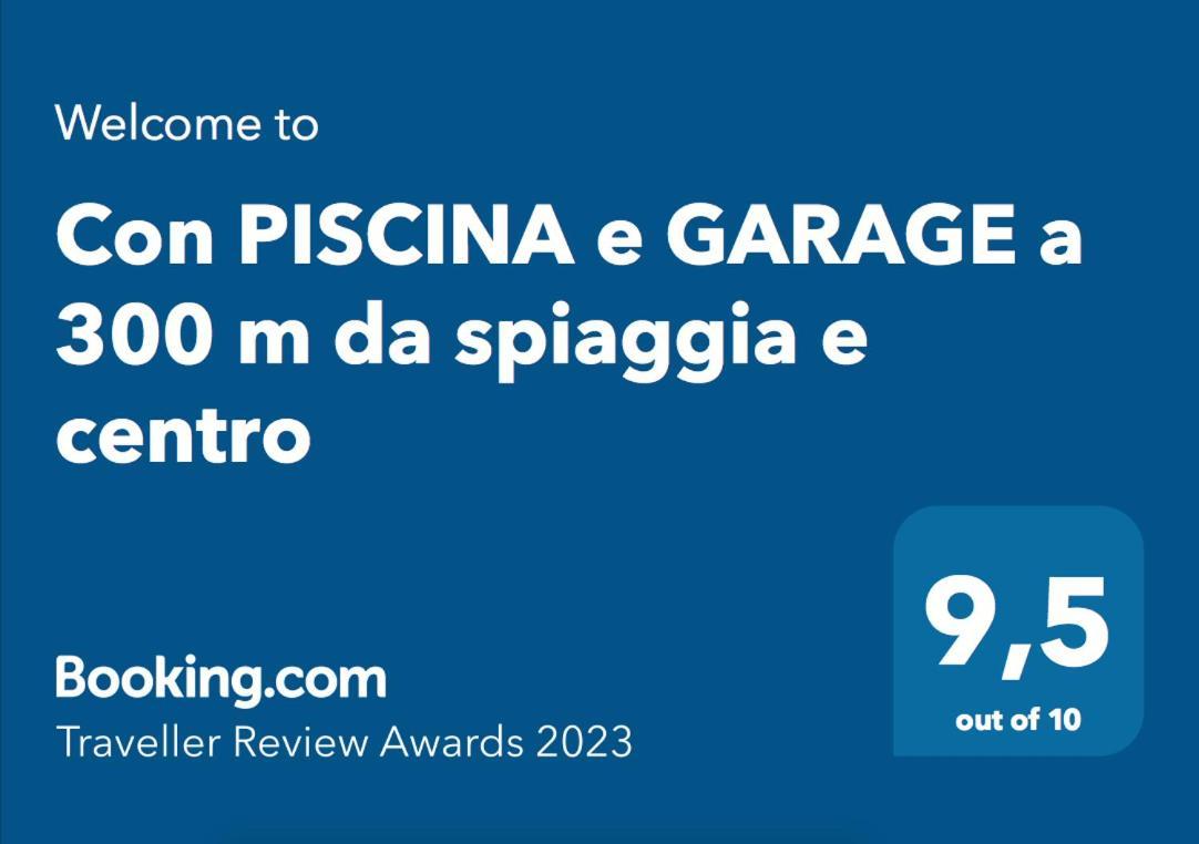 Con Piscina E Garage A 300 M Da Spiaggia E Centro Torre dell'Orso Kültér fotó